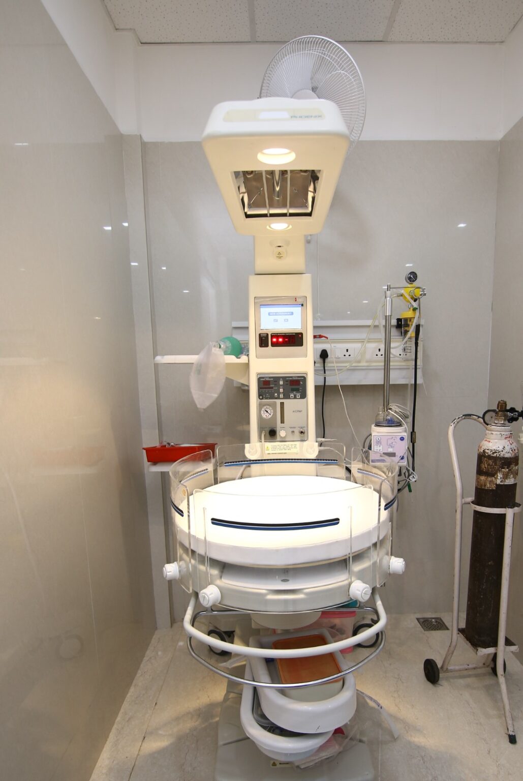 Neonatal intensive care monitoring at Krishna Hospital's Level 3 NICU, Tirunelveli